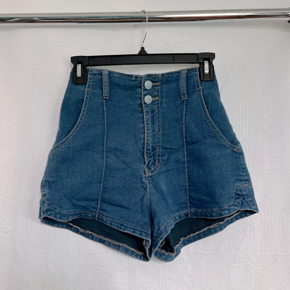 🍉 Heather Ultra High Waist Denim Jean Shorts size Medium